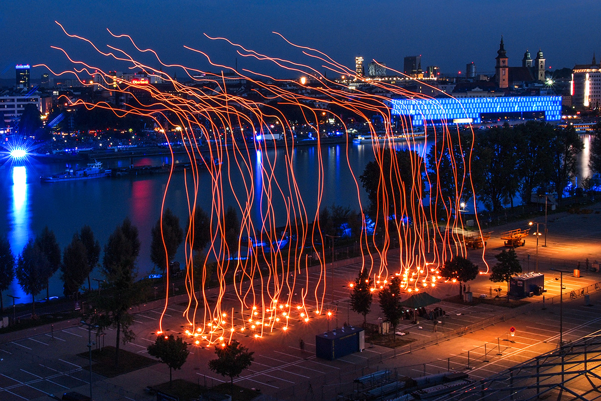 When art and technology pull each other to bits - New Scientist