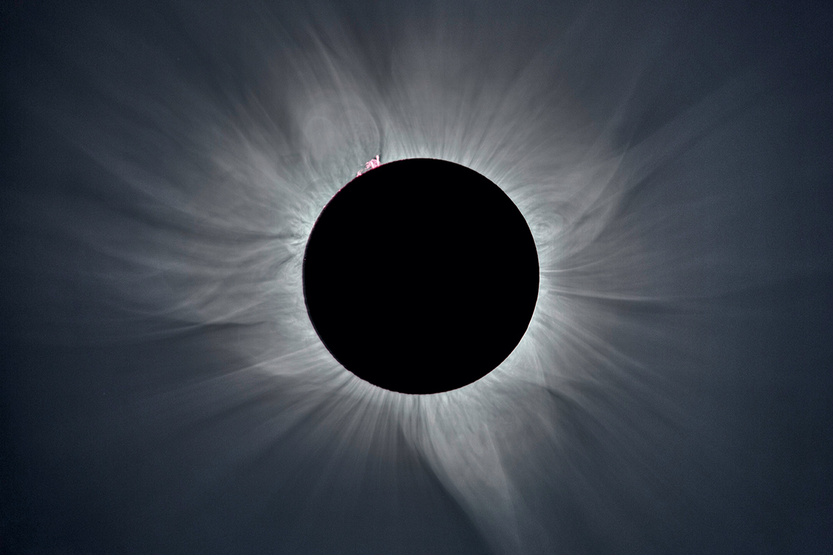 C0360086 total solar eclipse corona at totality